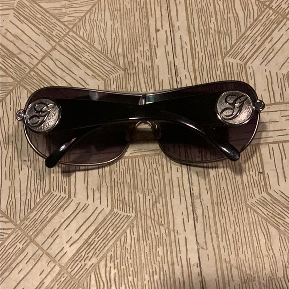 Dont wear them any more especially with a baby - Picture 4 of 4